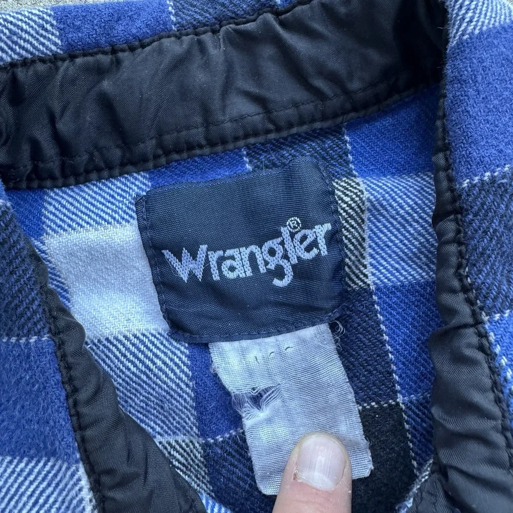 Vintage 90s Wrangler Cotton Flannel Pearl Snap Blue White Medium Plaid